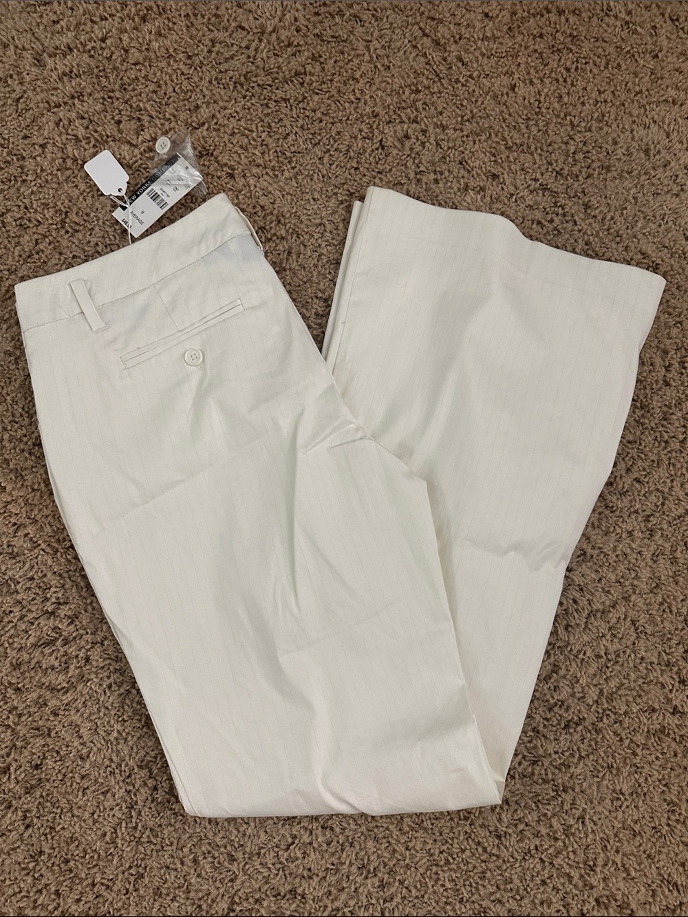 NEW New York & Company Ladies White Pants with Lt blue pinstripe size 8